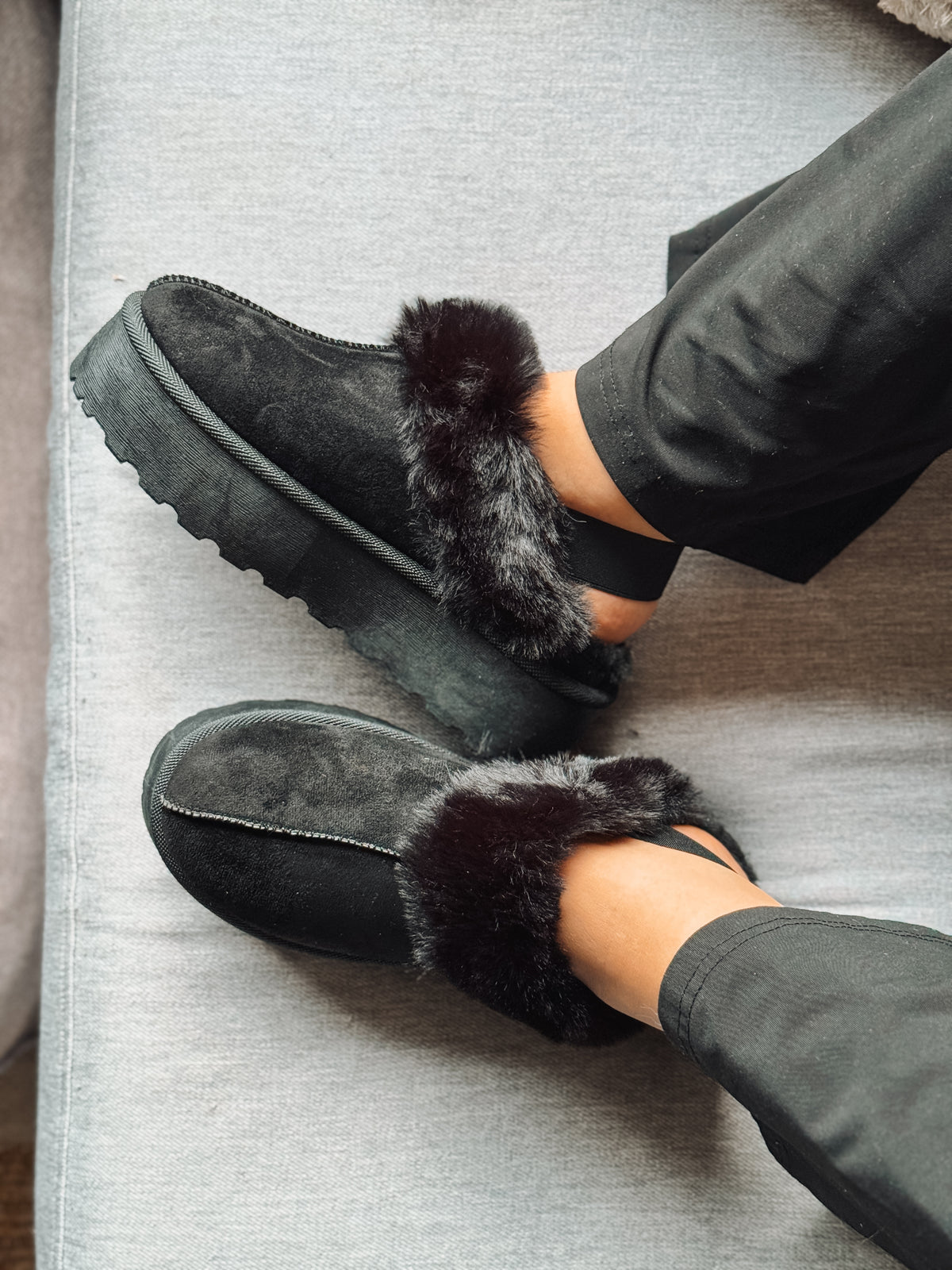 SLIPPERS NEGRA