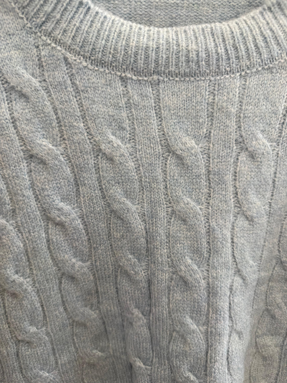 SWEATER TRENZAS CELESTE