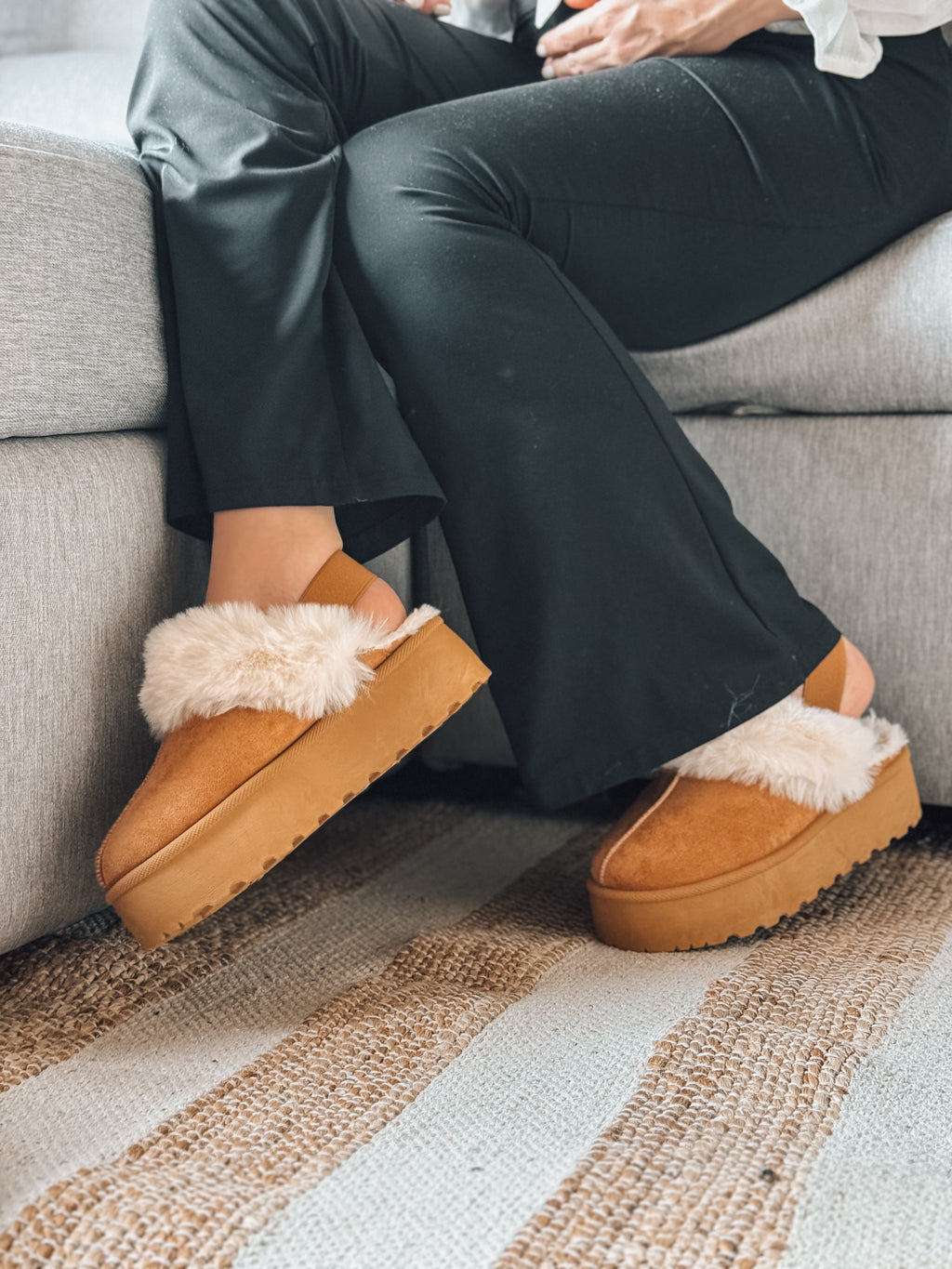 SLIPPERS CAMEL