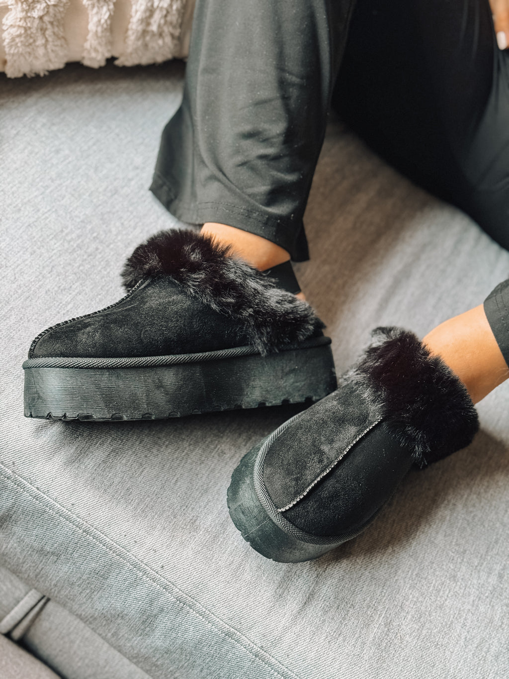 SLIPPERS NEGRA