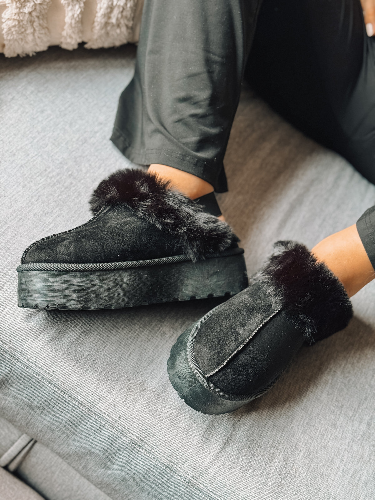 SLIPPERS NEGRA