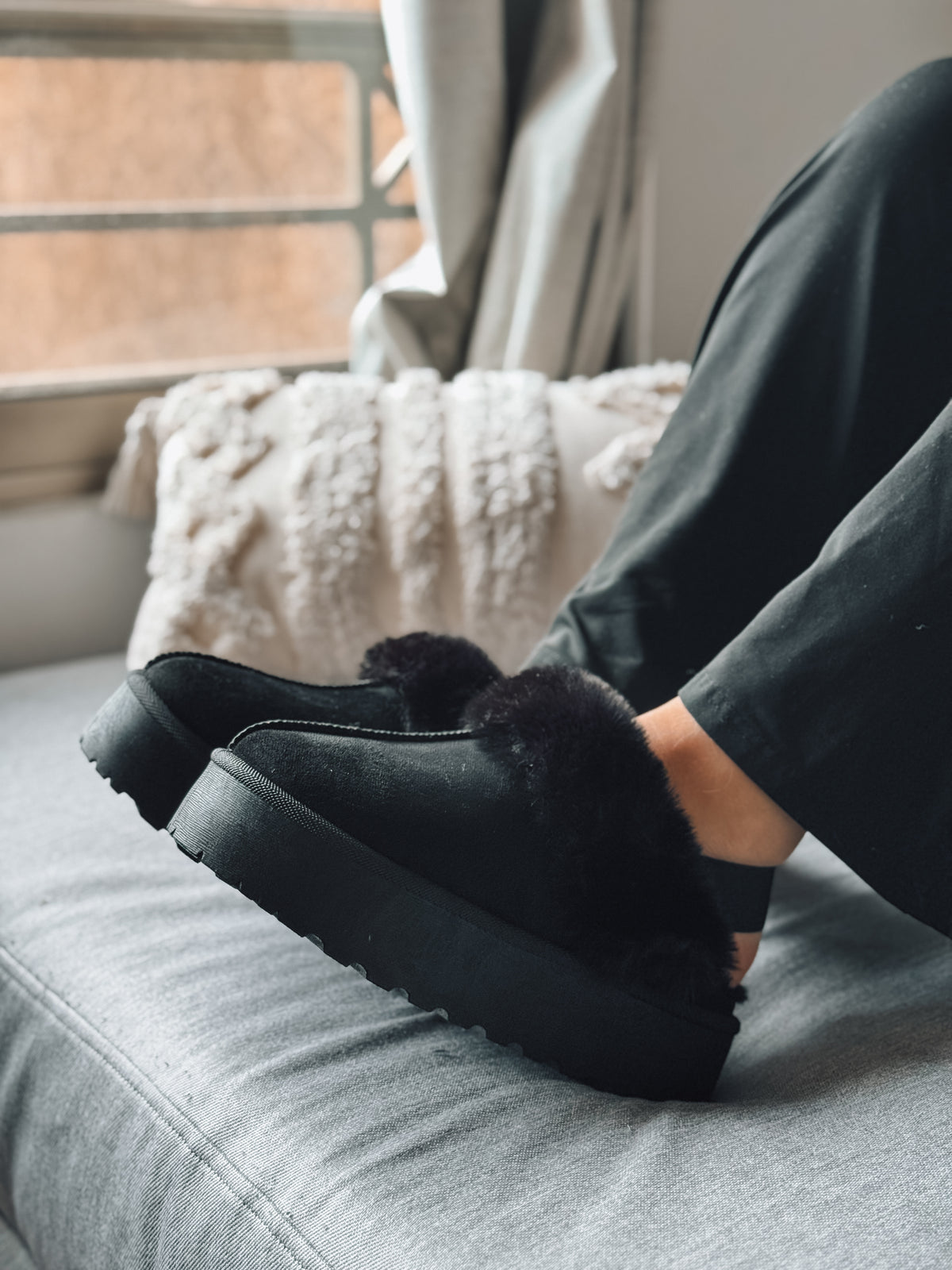 SLIPPERS NEGRA - 35